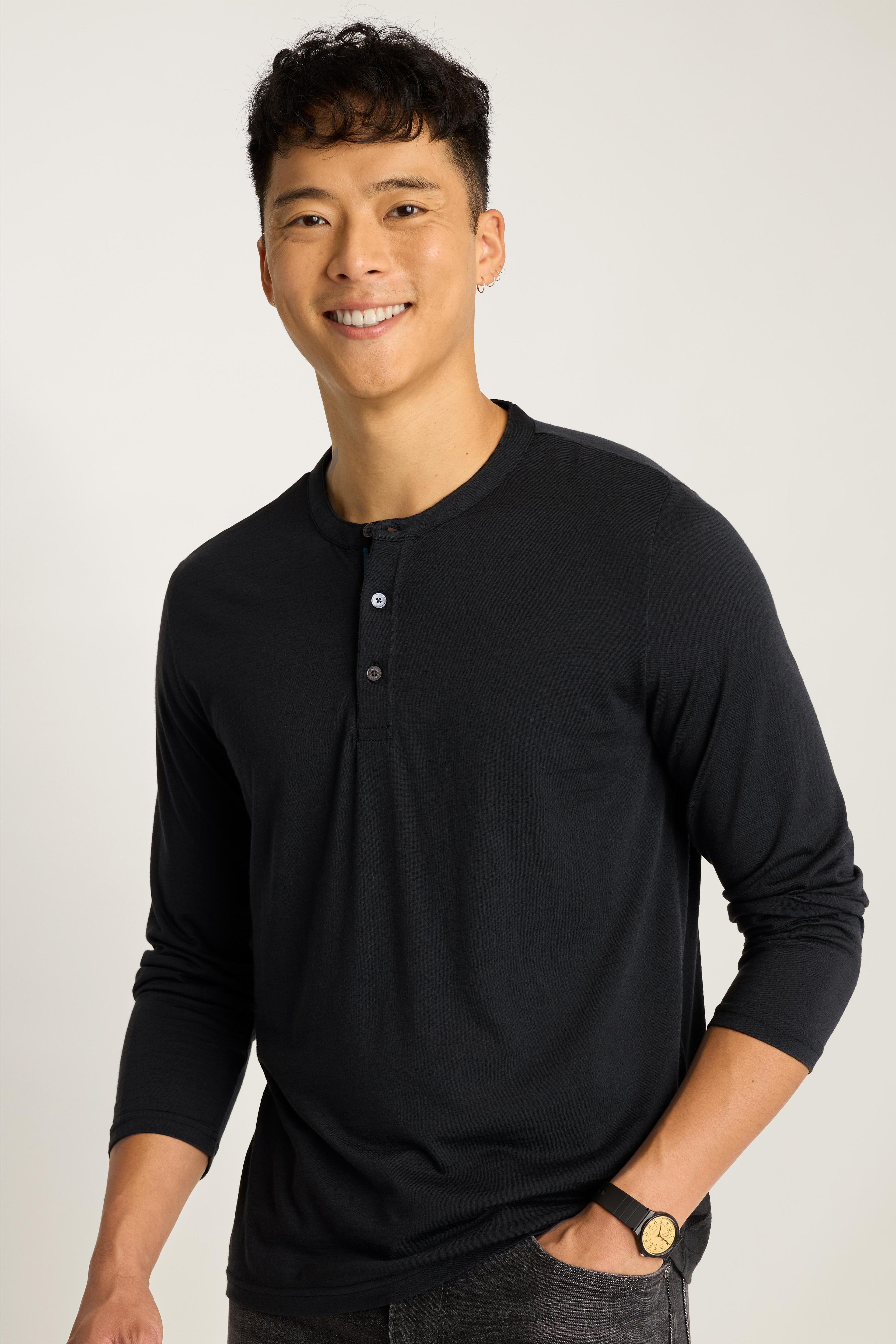 Performance Merino Long Sleeve Henley Product Image