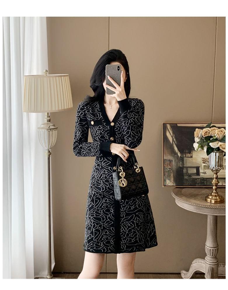 Long-Sleeve V-Neck Floral Knit Mini A-Line Dress Product Image