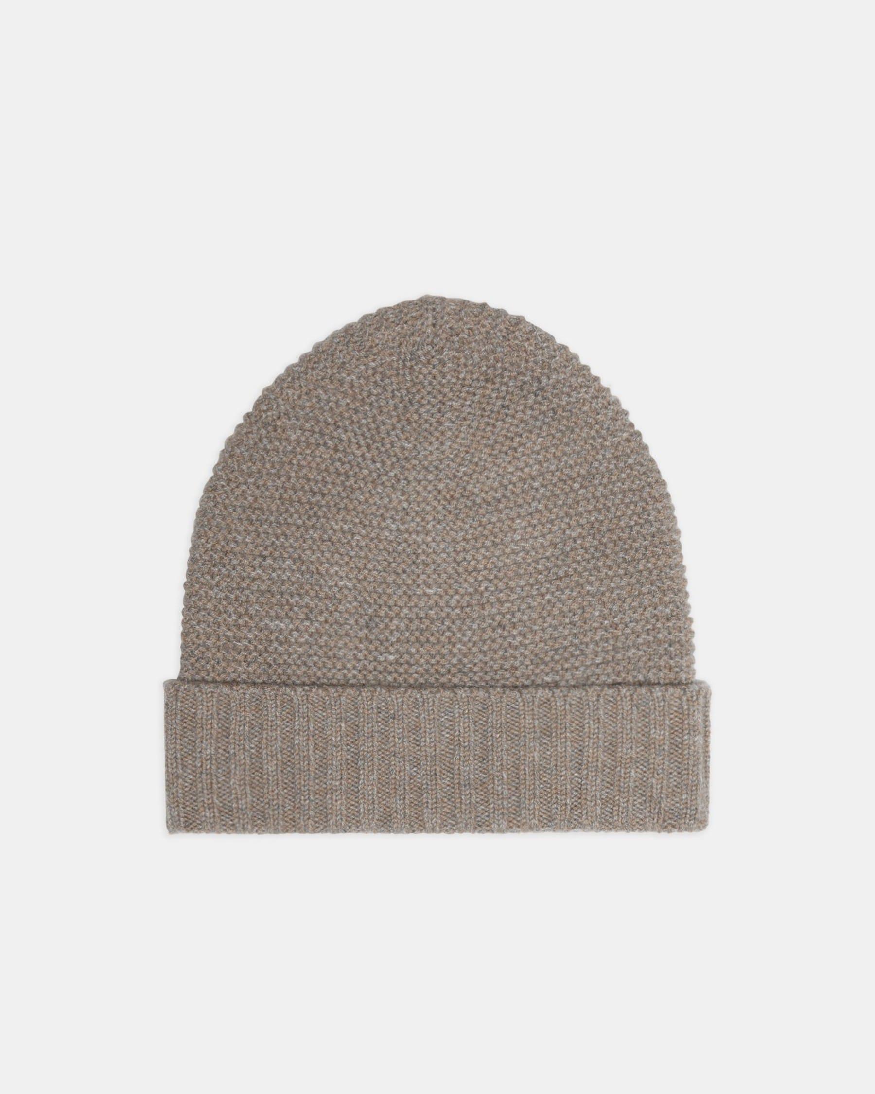 Beanie in Ribbed Cashmere Product Image