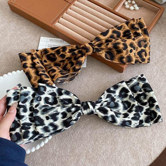 Leopard Print Bow Hair Clip Product Image