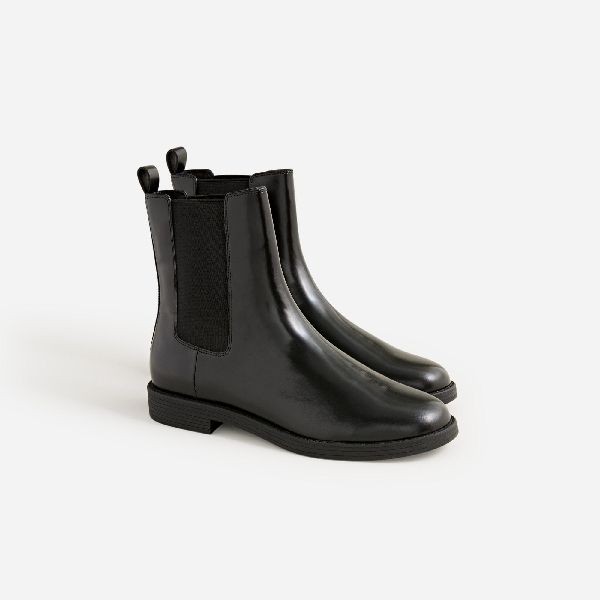 Chelsea boots in leather Product Image