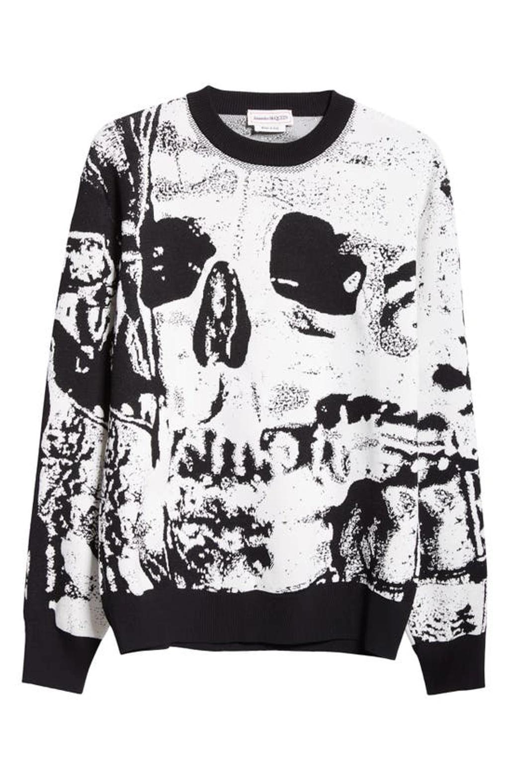 Fold Skull Jacquard Jumper In Ivory/black Product Image