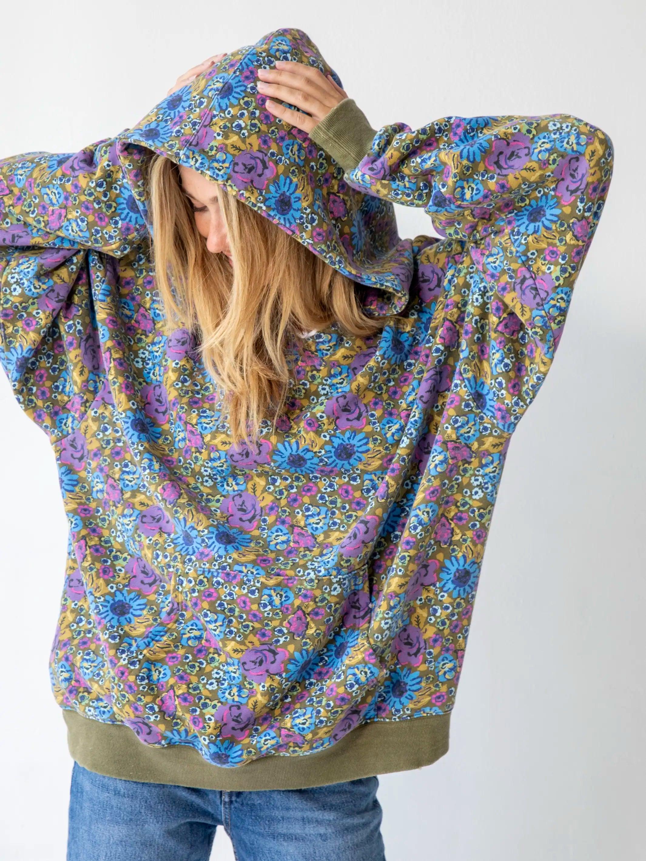 Oversized Printed Sweatshirt - Blue Rose Purple Daisy Product Image