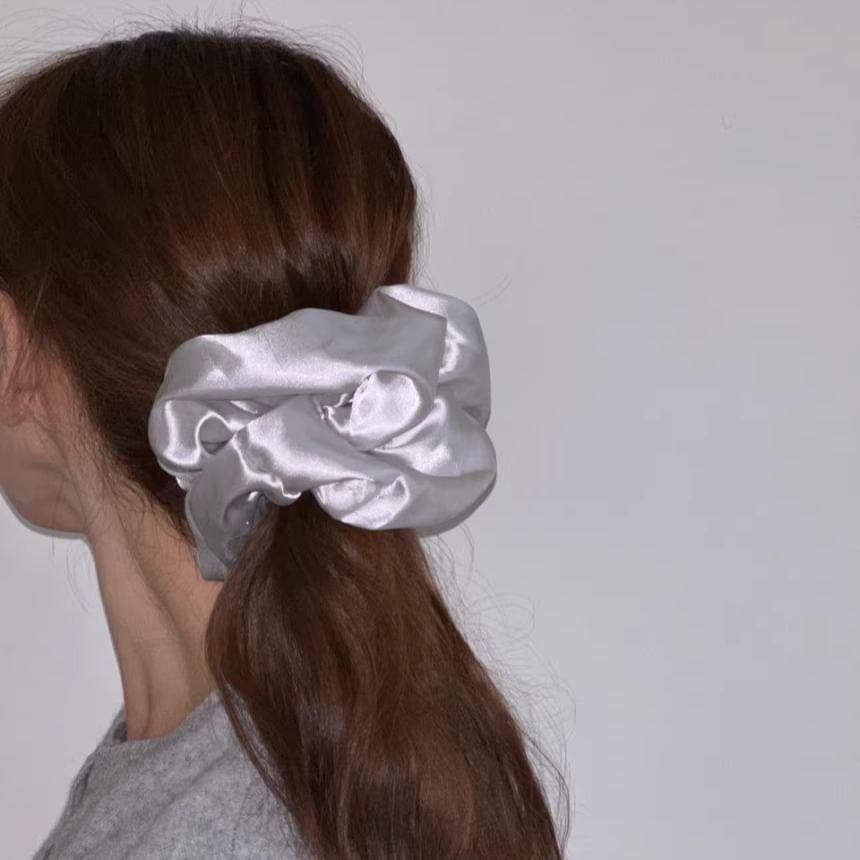 Plain Fabric Scrunchie Product Image