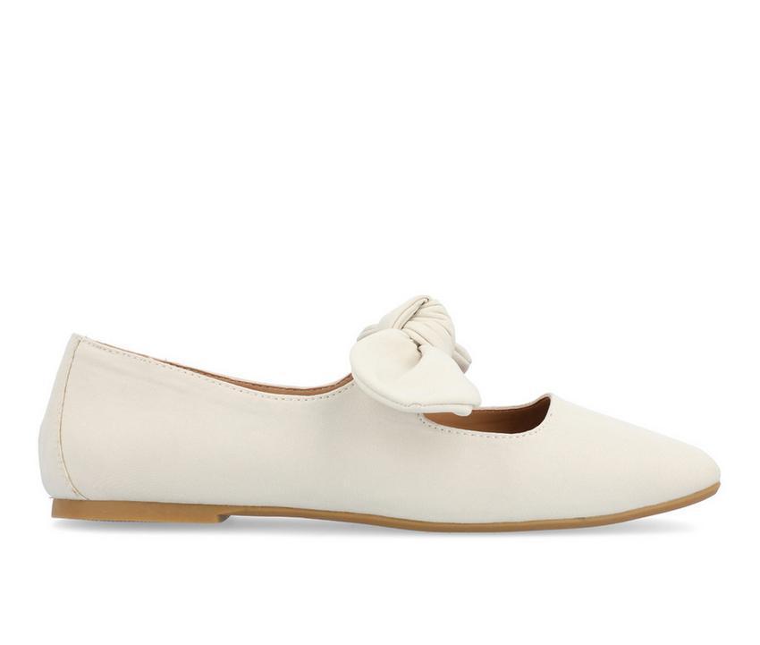 Women's Journee Collection Seralinn Flats Product Image