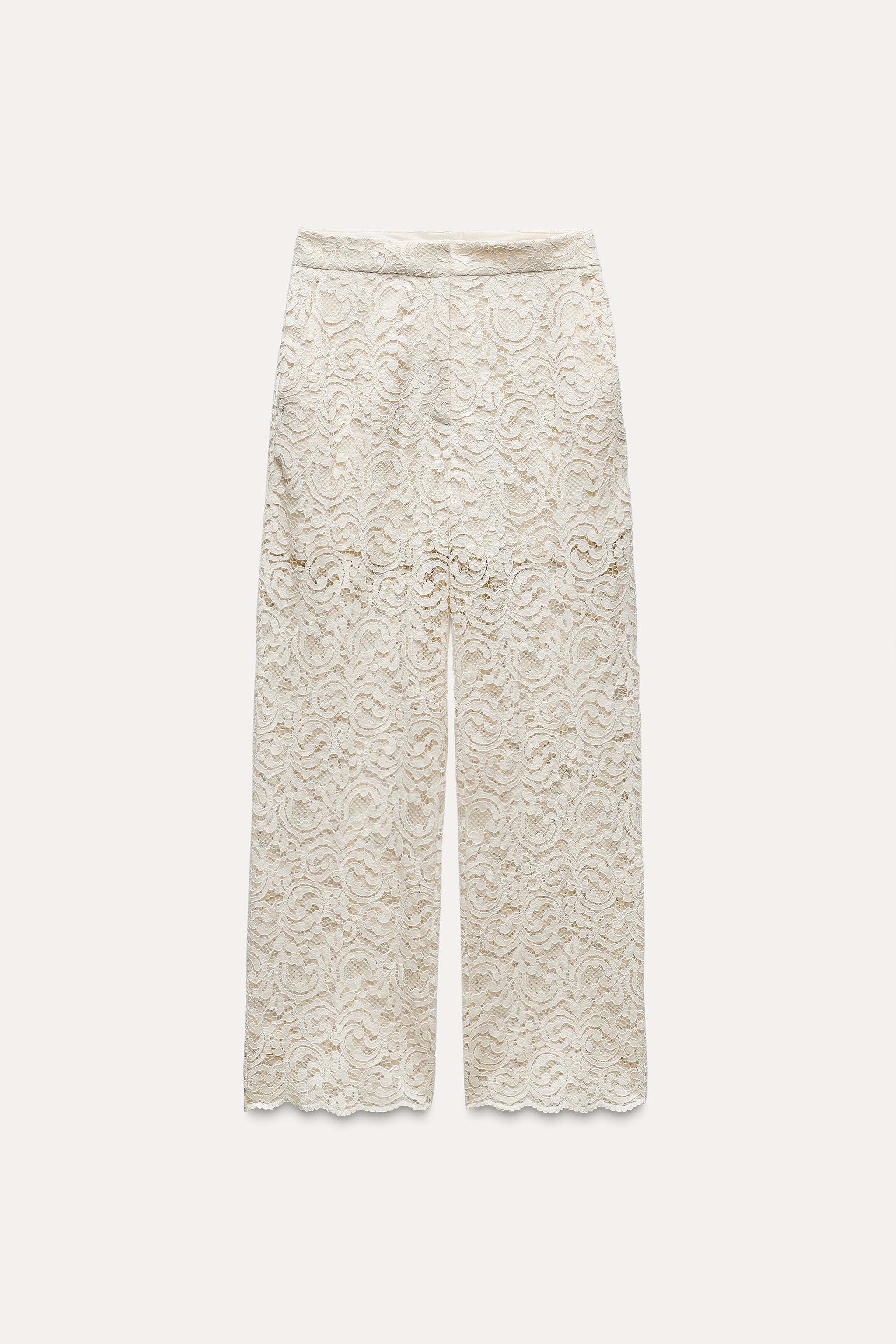 LACE DETAIL CROPPED PANTS Product Image