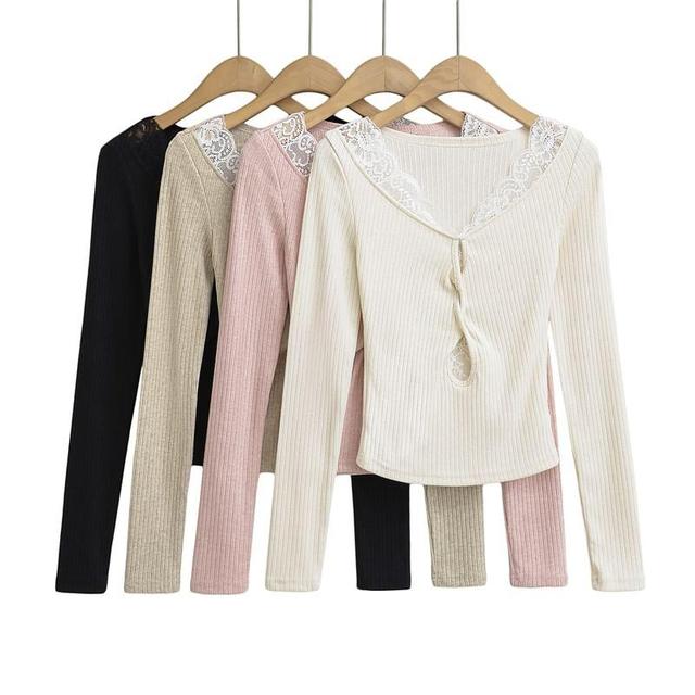 Long Sleeve V-Neck Plain Twist Ribbed Knit Cropped Top Product Image