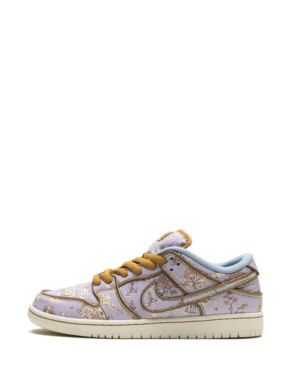 NIKE Sb Dunk "pastoral Print" Sneakers In Purple Product Image