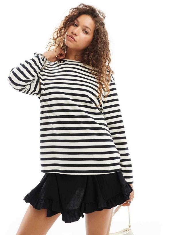 Urban Revivo striped oversize long sleeve T-shirt in multi Product Image