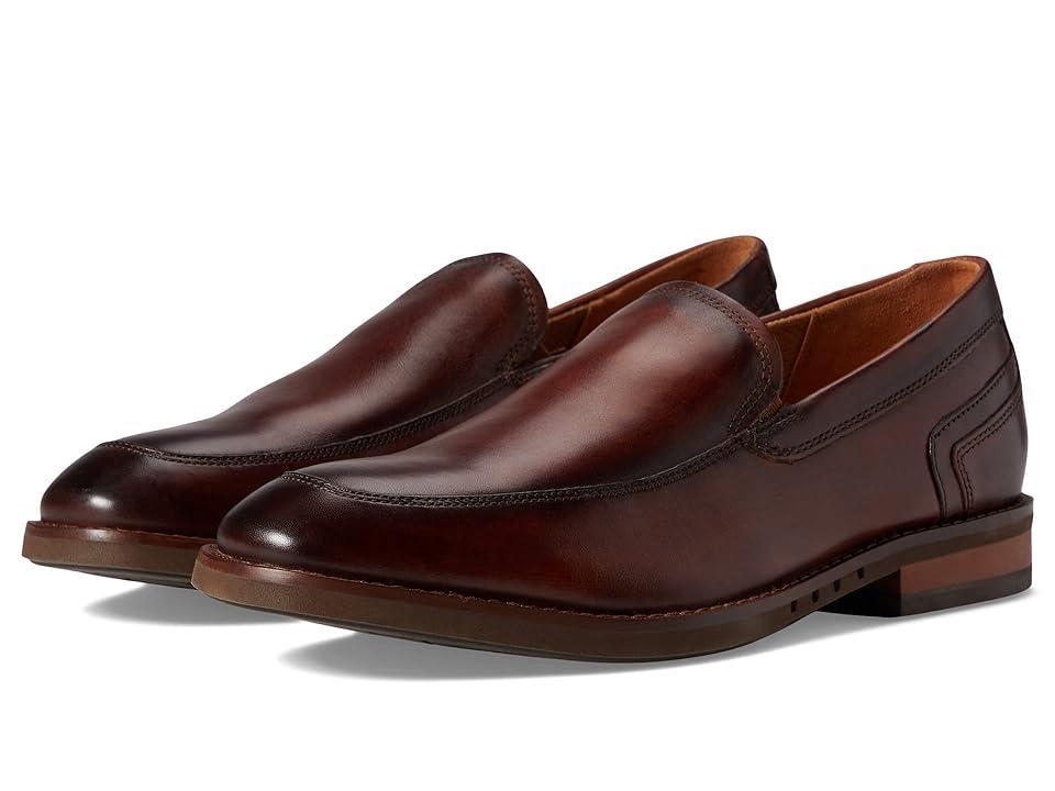 Clarks(r) Un Hugh Step Loafer Product Image