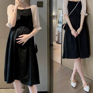 Maternity Short-Sleeve Square Neck Raglan A-Line Dress Product Image