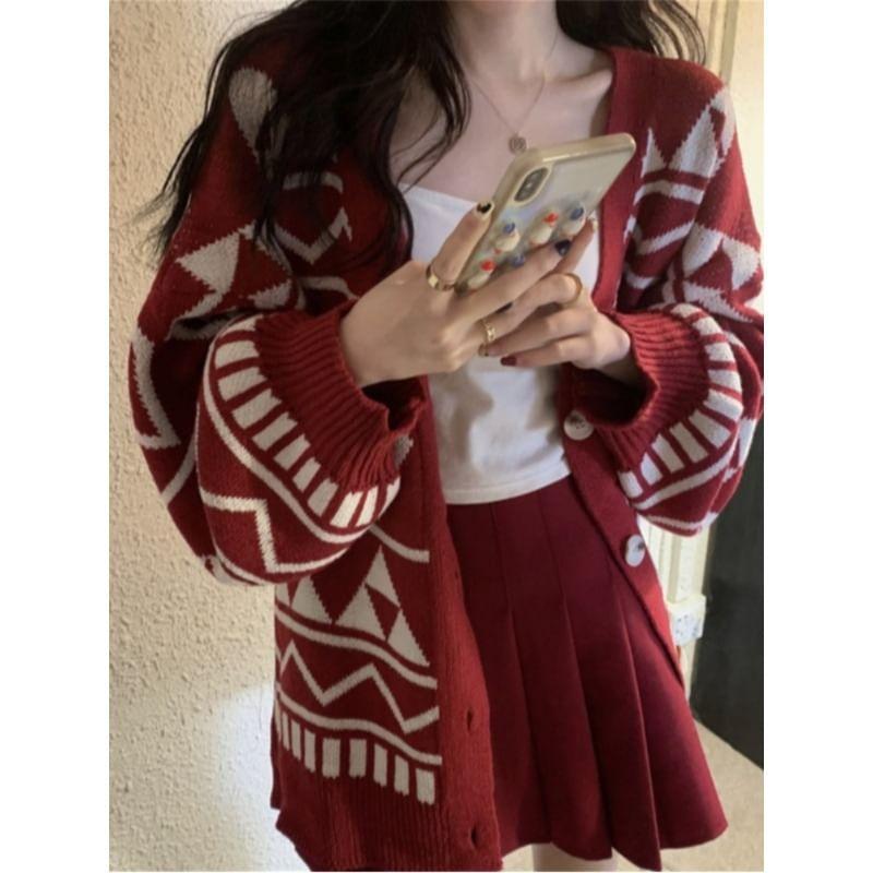 V-Neck Geometric Patterned Cardigan Product Image