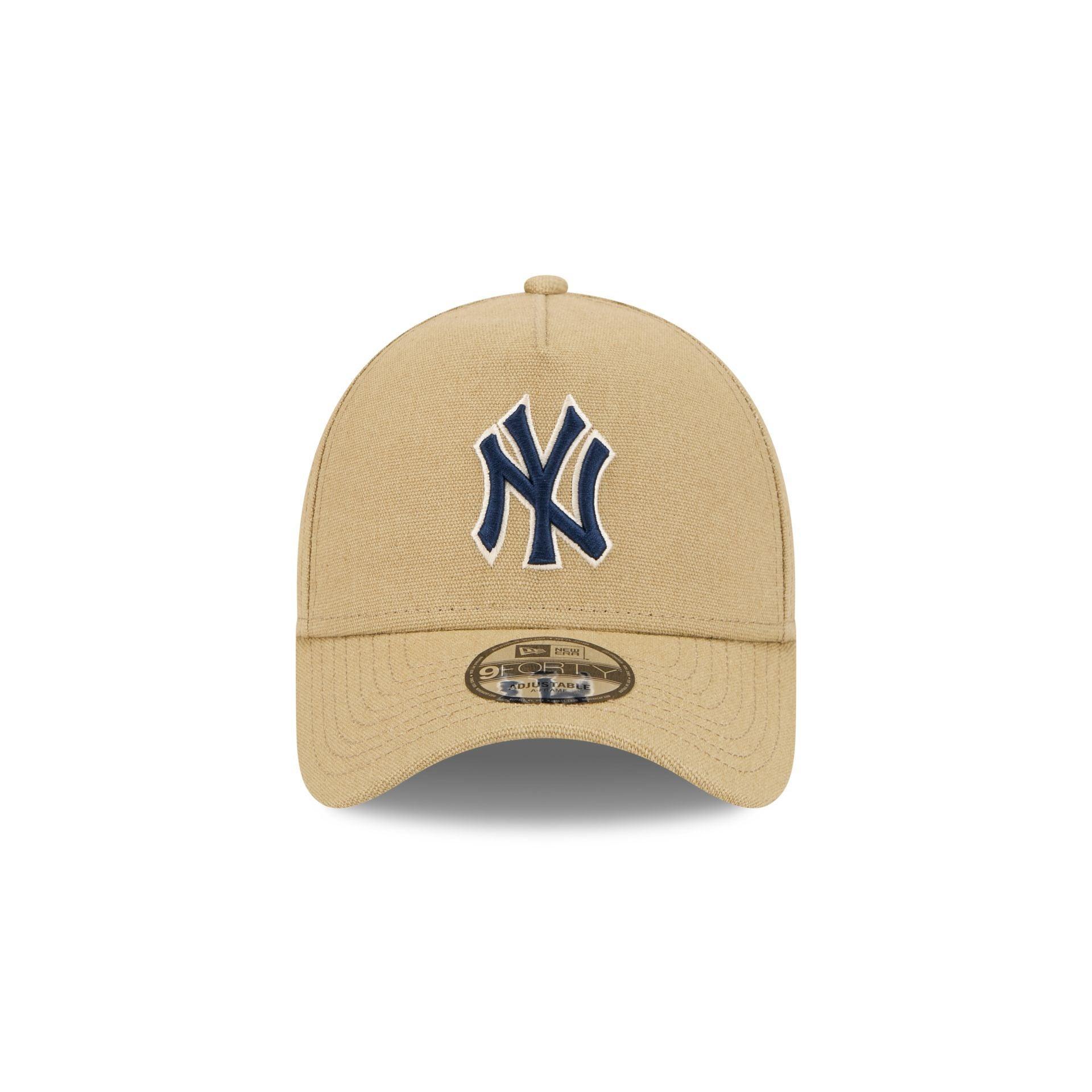 New York Giants Logo Essentials Olive 9FORTY A-Frame Snapback Hat Male Product Image