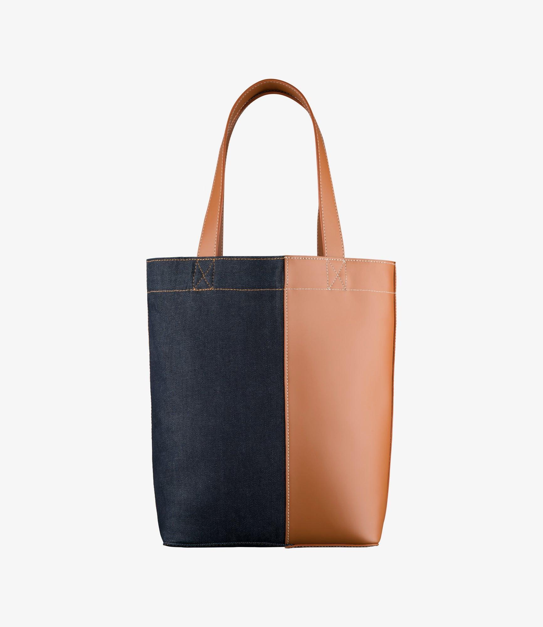 Axel N/S tote bag Product Image