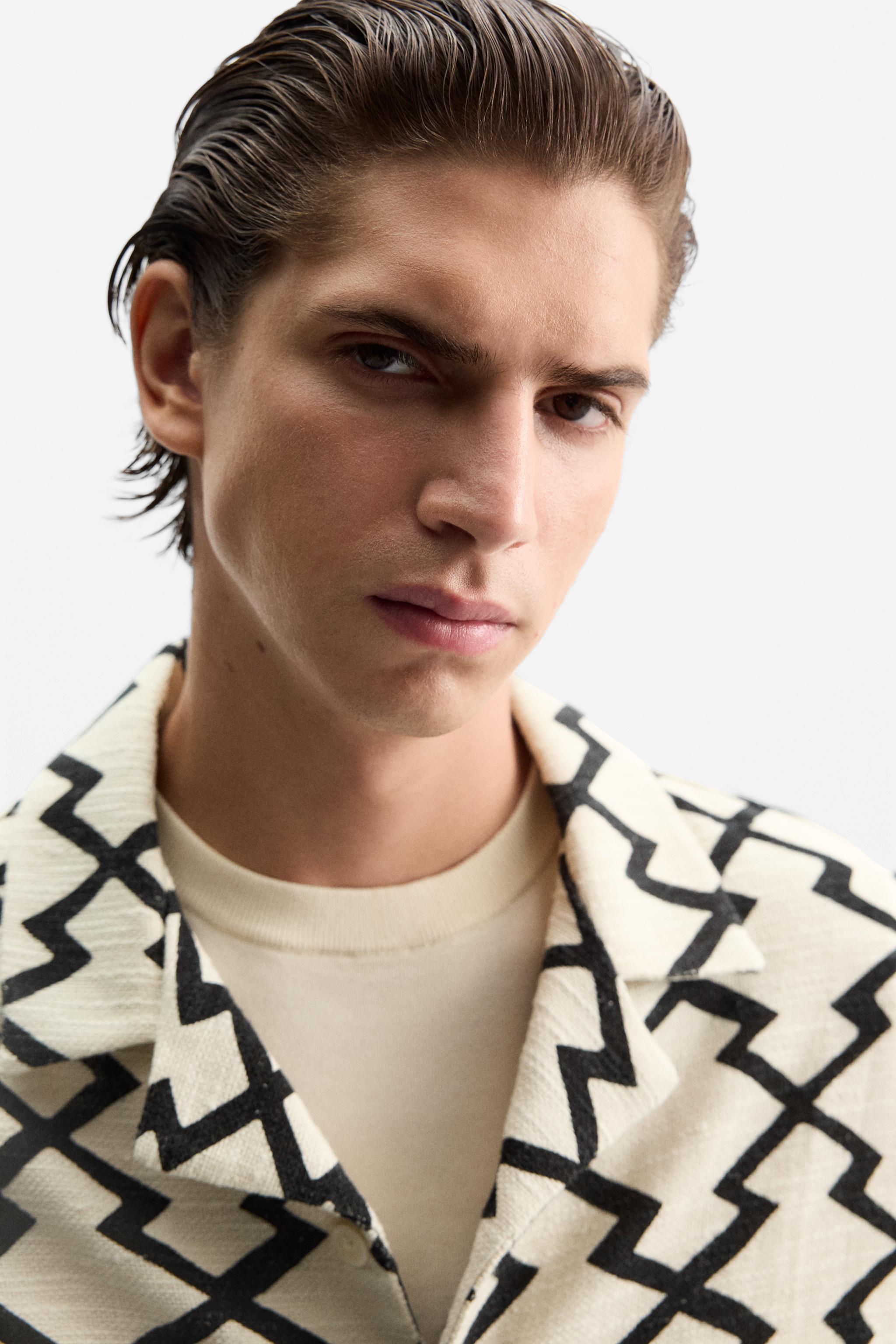 GEOMETRIC PRINT OVERSHIRT Product Image