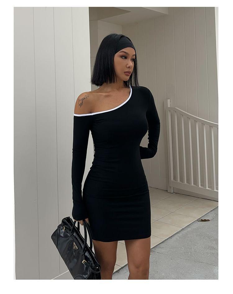 Long-Sleeve One-Shoulder Plain Contrast Trim Mini Sheath Dress / T-Shirt Product Image