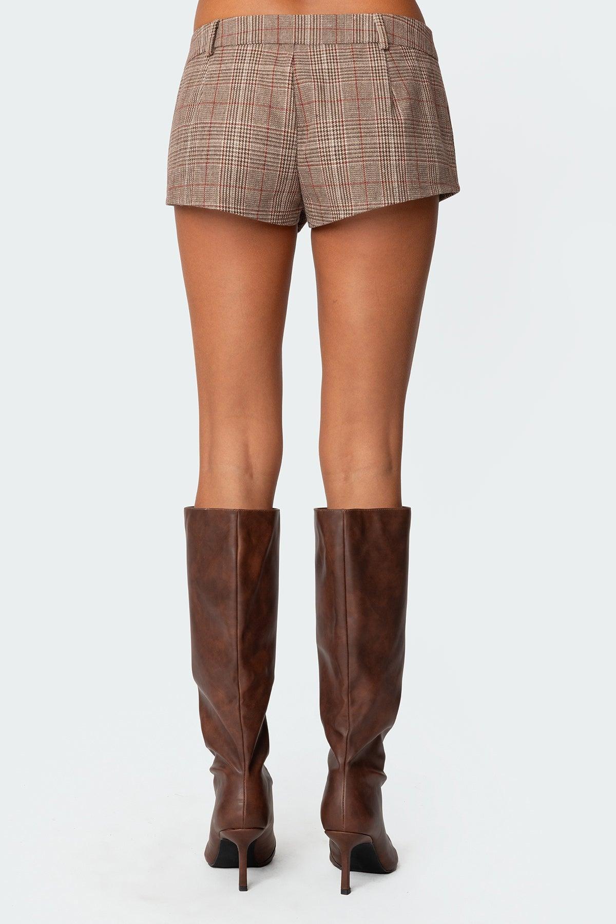 Phoeby Houndstooth Plaid Shorts Product Image