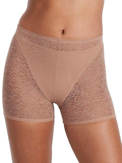 Natori Pretty Smooth Smoothing Lace Boyshort Product Image