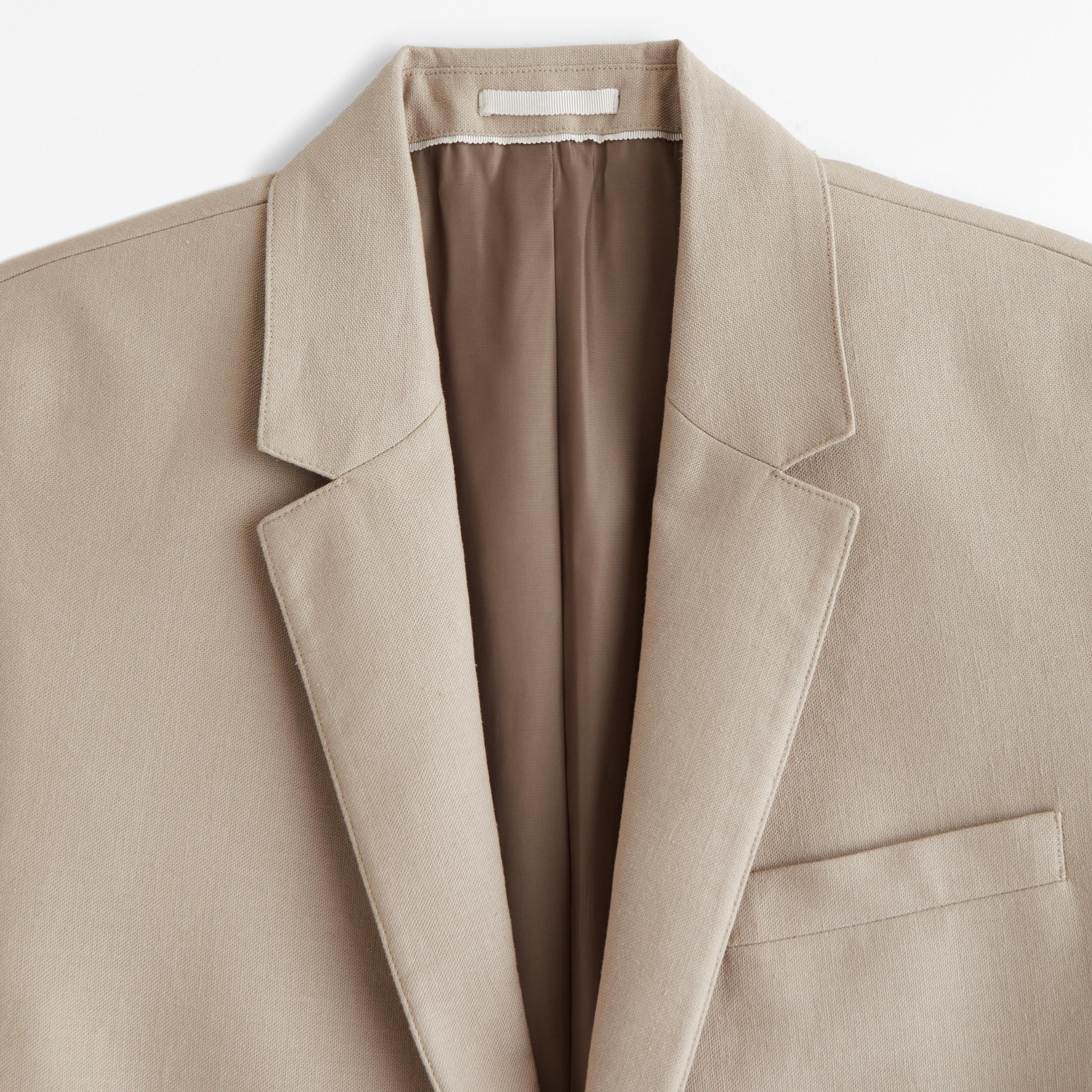 The A&F Collins Tailored Classic Blazer Product Image