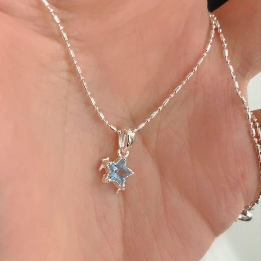 Star Pendant Necklace Product Image