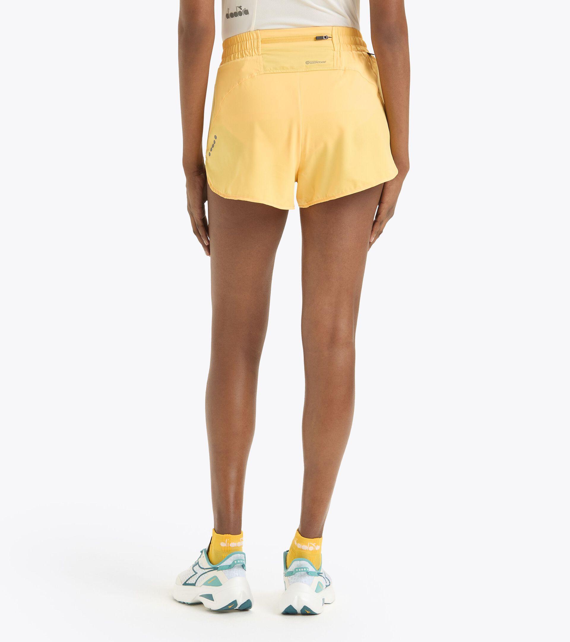 L. SUPER LIGHT SHORTS 2.5" Product Image