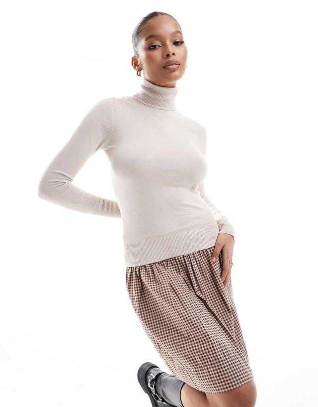 Stradivarius turtle neck sweater in beige Product Image