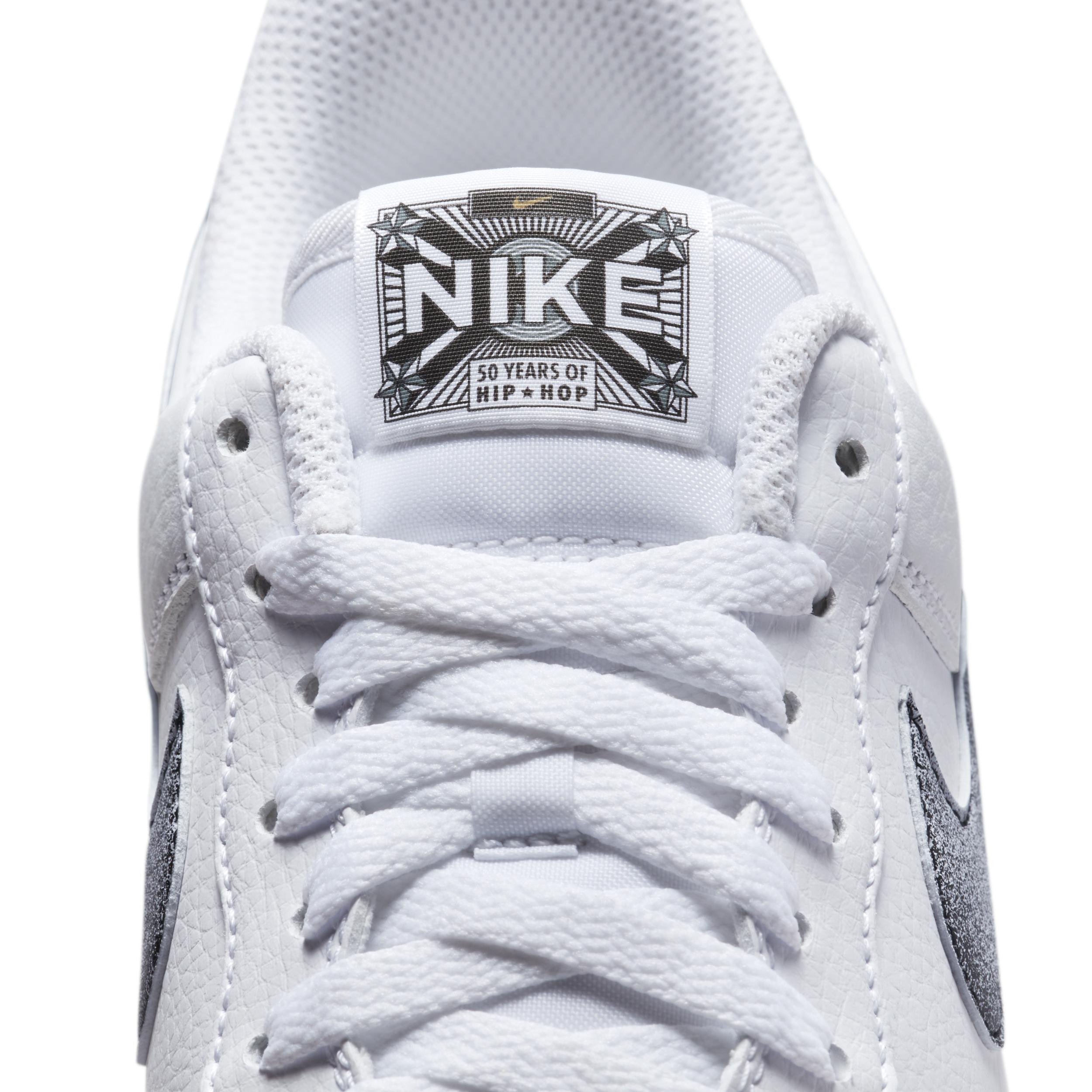 Nike Men's Air Force 1 '07 LX Shoes Product Image