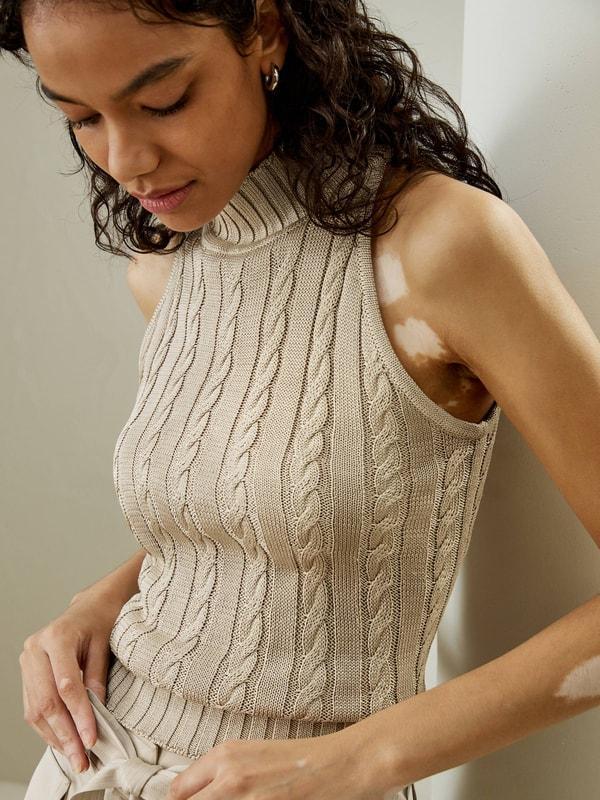 Wild Silk Sleeveless Sweater Product Image