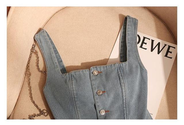 Square Neck Plain Button-Up Denim Crop Tank Top Product Image