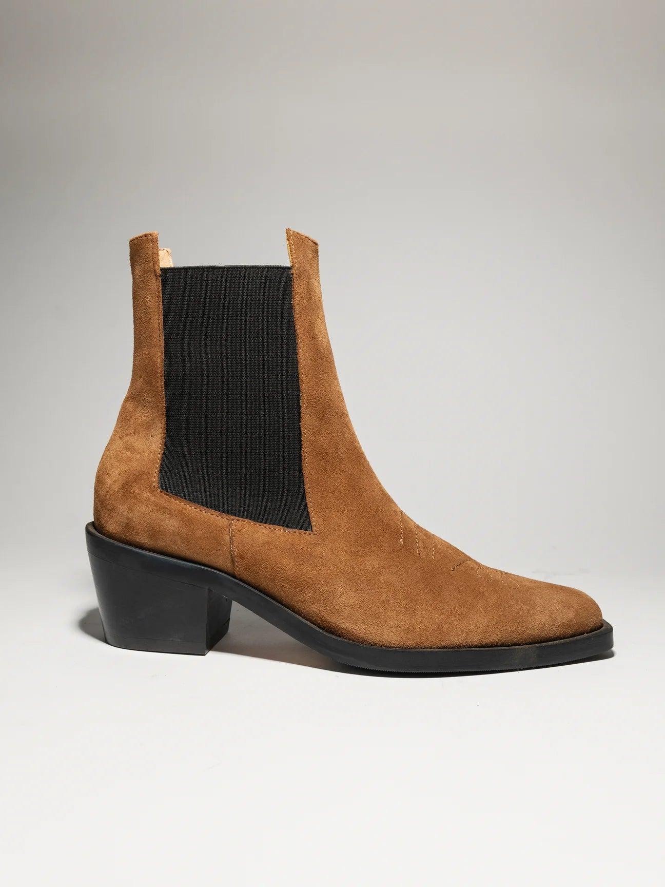 Aruju Chelsea Boot Product Image