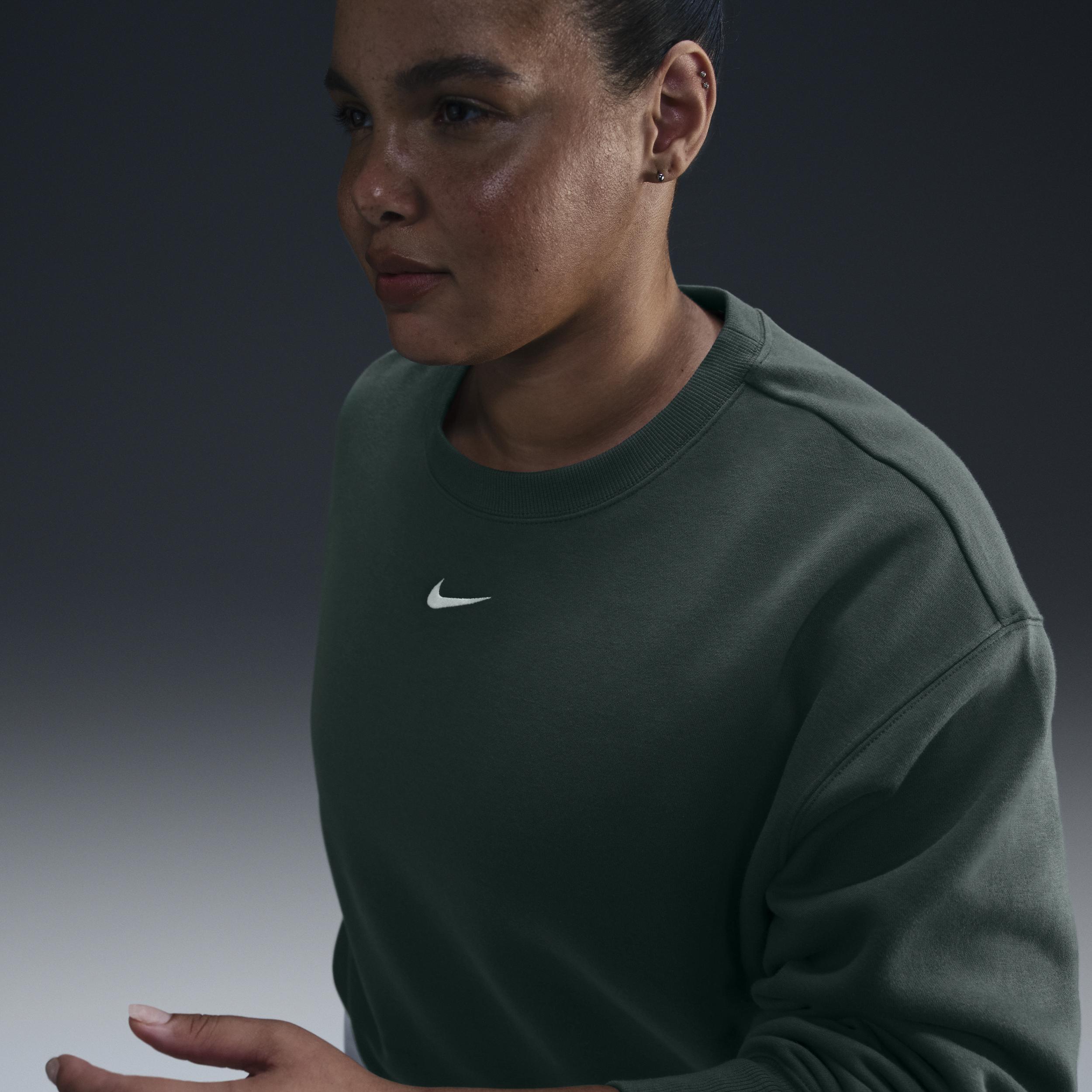 Nike Sportswear Phoenix Fleece Women's Oversized Crew-Neck Sweatshirt (Plus Size) Product Image