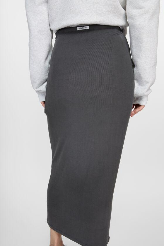 Fitted skirt Product Image