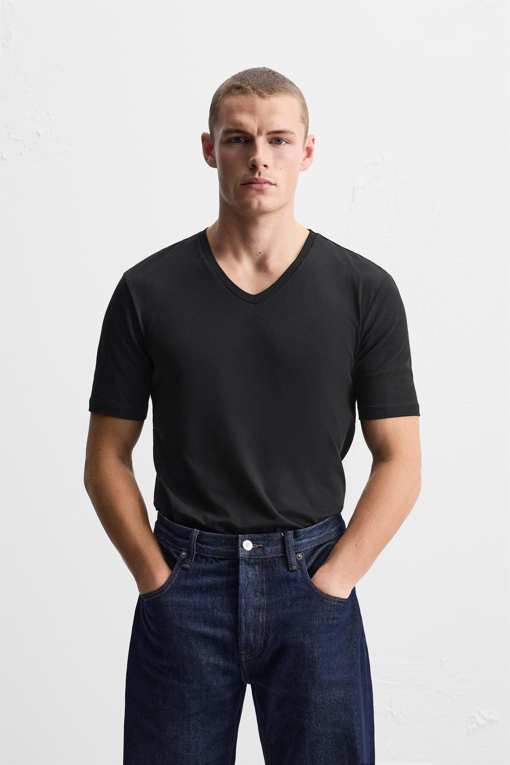 BASIC V-NECK T-SHIRT Product Image