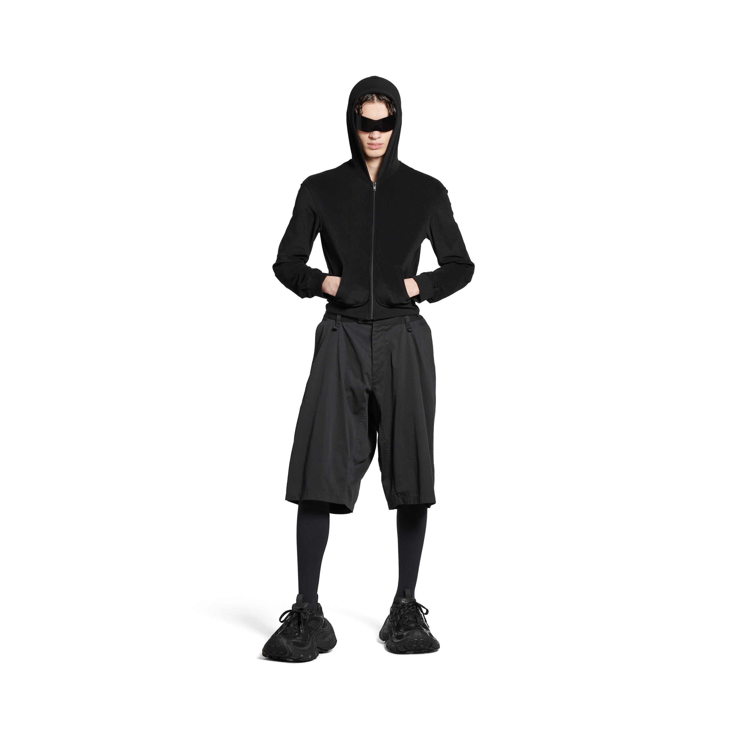 Minimal Cargo Shorts in Black Product Image