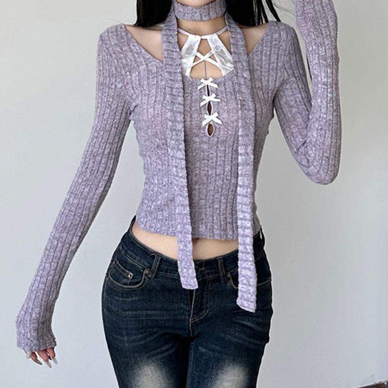 Long Sleeve V-Neck Hollow Out Lace Trim Crop Top Product Image