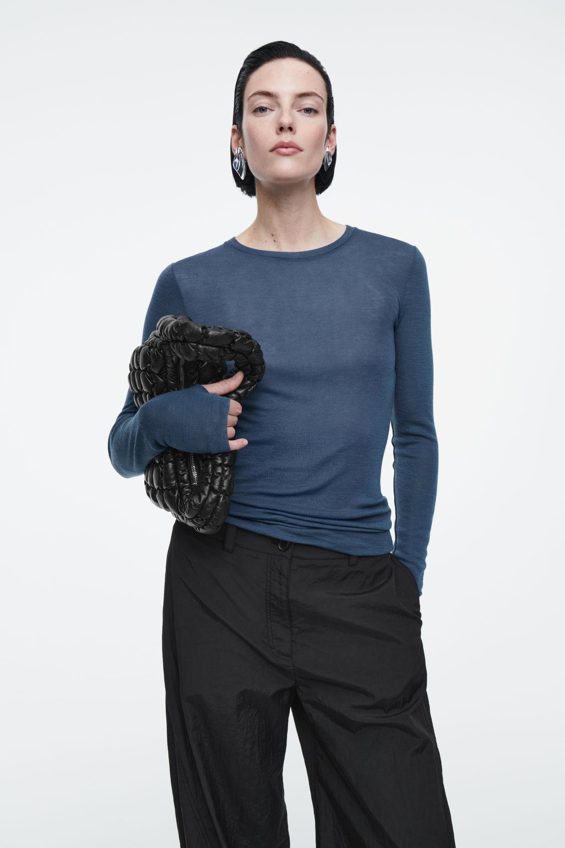 CREW-NECK MERINO WOOL TOP Product Image