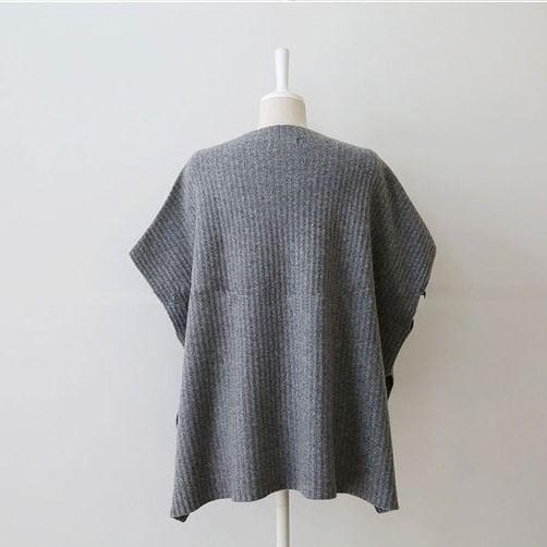 Short-Sleeve Crewneck Plain Knit Top Product Image