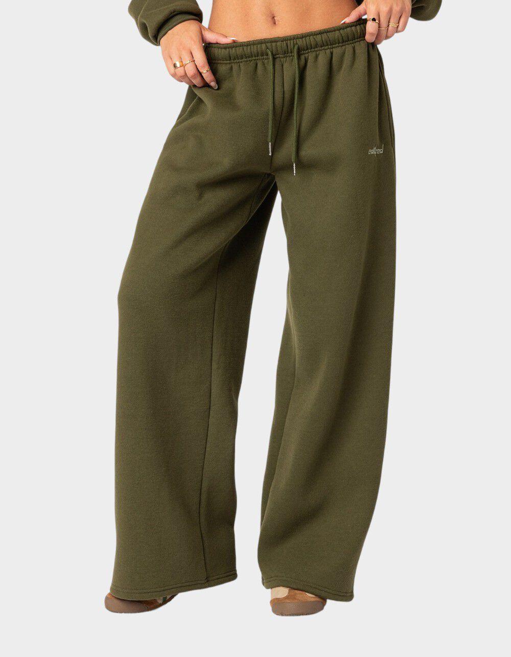 EDIKTED Brenna Low Rise Wide Sweatpants Product Image