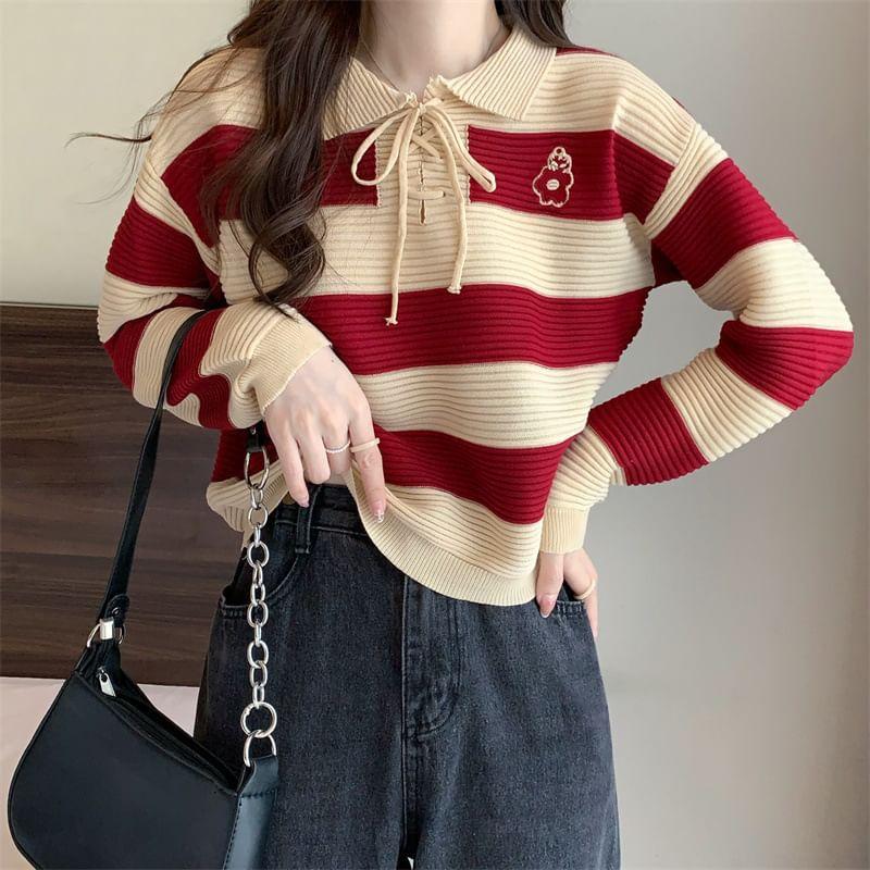 Collar Two Tone Lace-Up Sweater Product Image