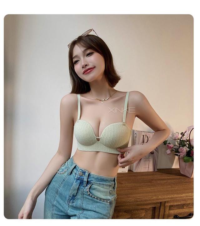 Plain Wireless Bra Product Image