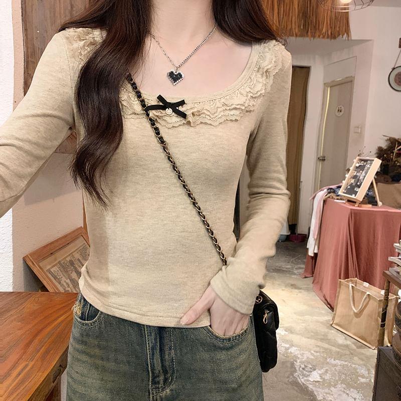 Long-Sleeve Scoop Neck Lace Ruffle T-Shirt Product Image