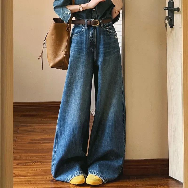 High Rise Washed Wide Leg Jeans Product Image