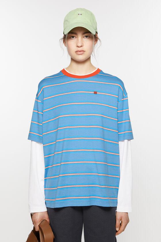 Layered t-shirt Product Image