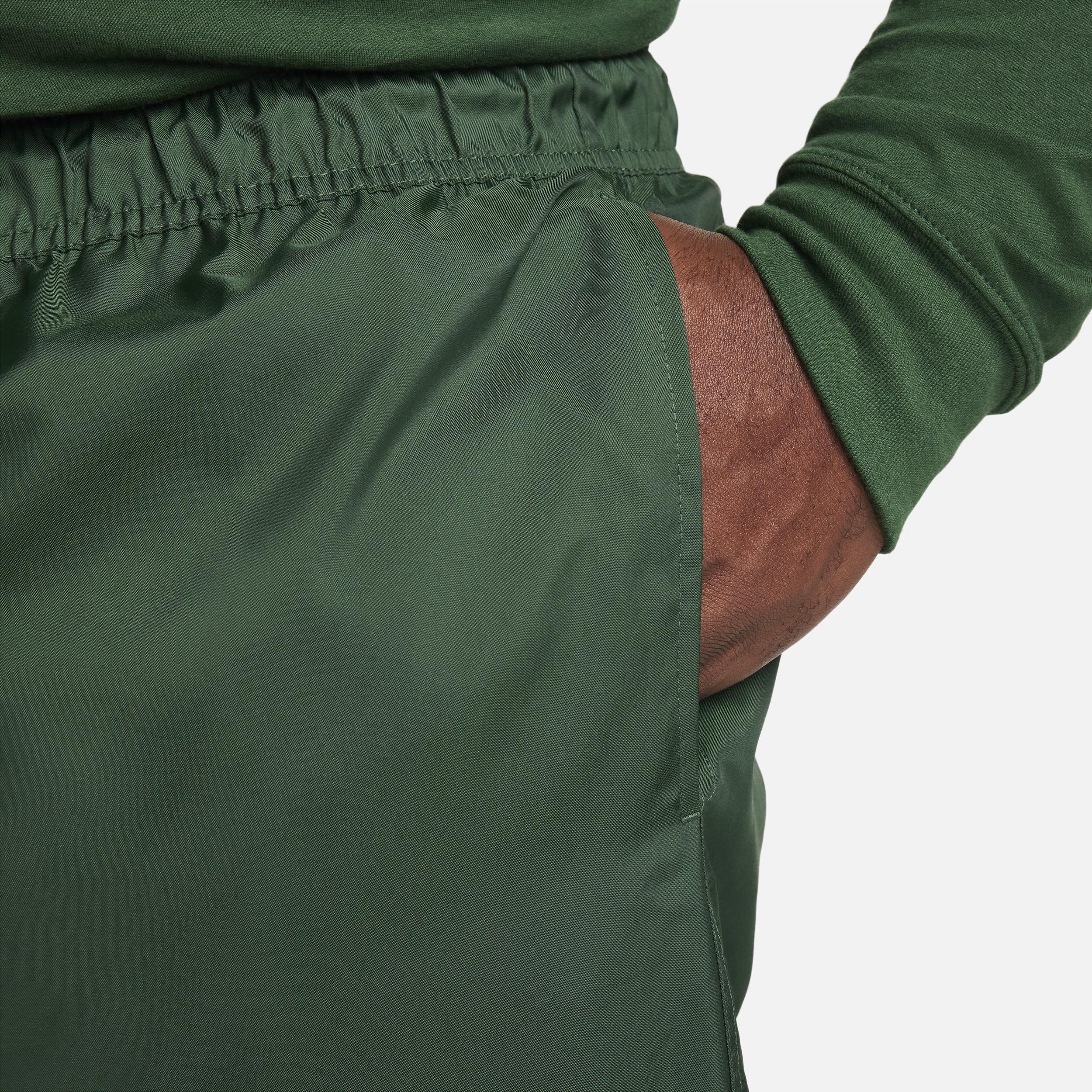 Nike Men's Club Woven Flow Shorts Product Image