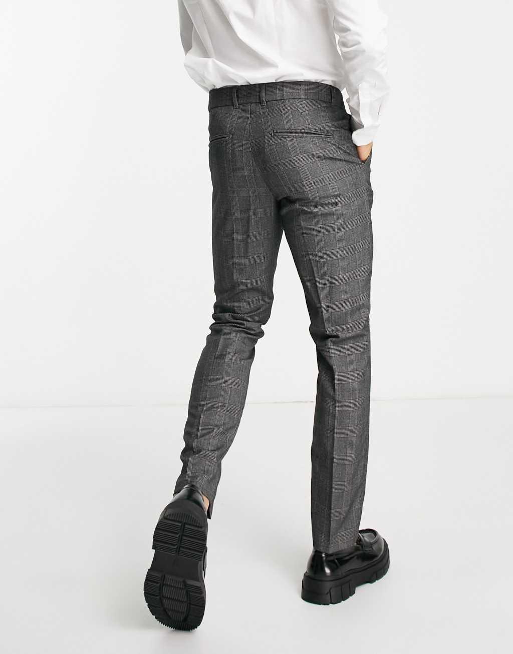 New Look skinny smart pants in gray plaid Product Image