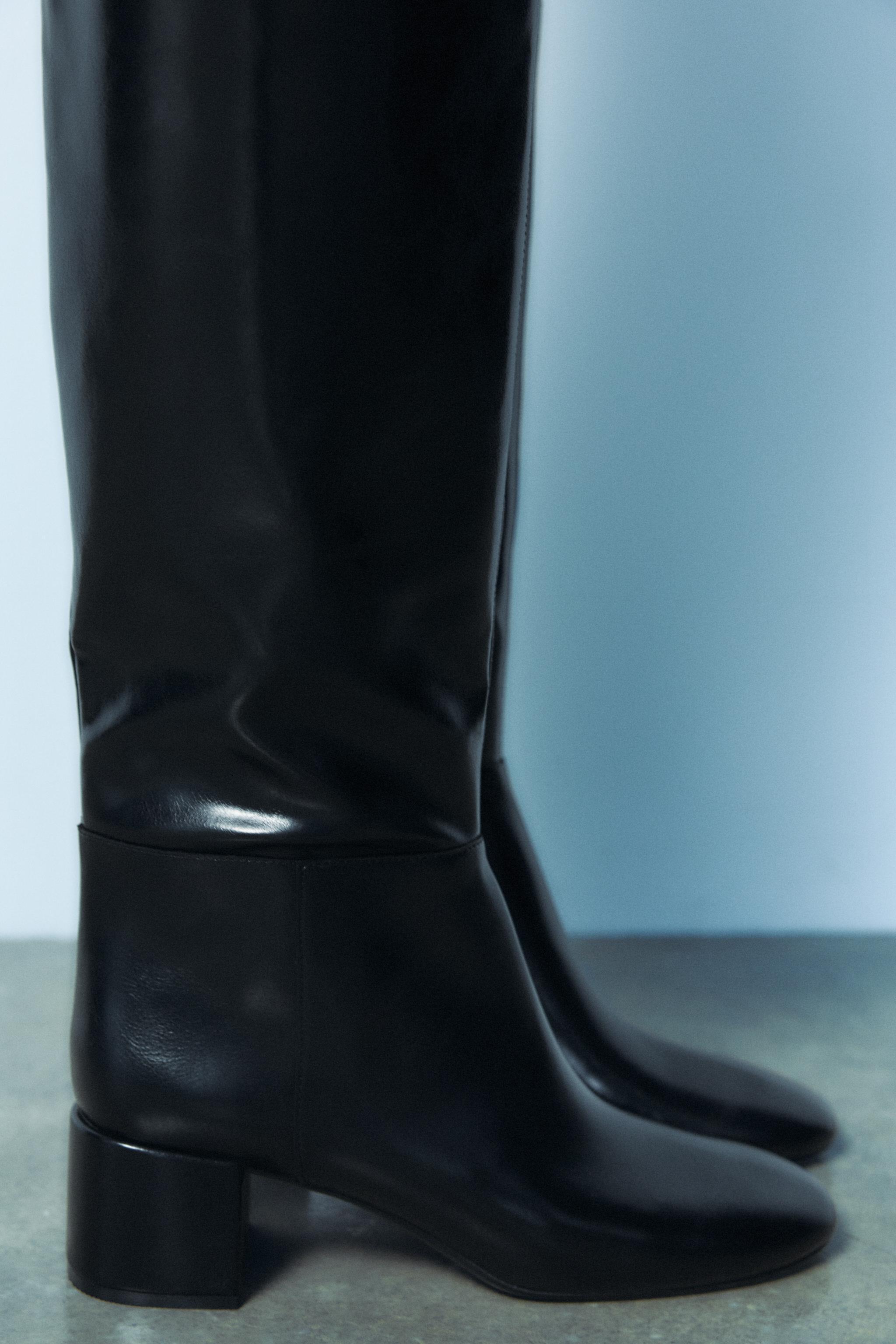 WIDE HEELED TOPSTITCHED BOOTS Product Image