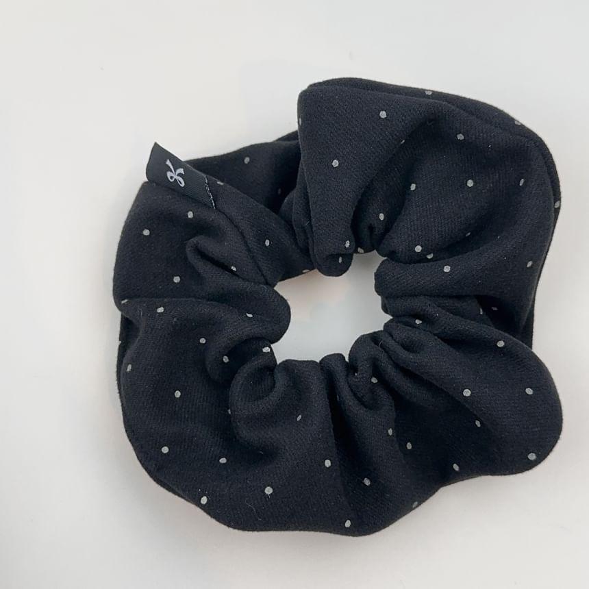 Dotted Scrunchie Product Image