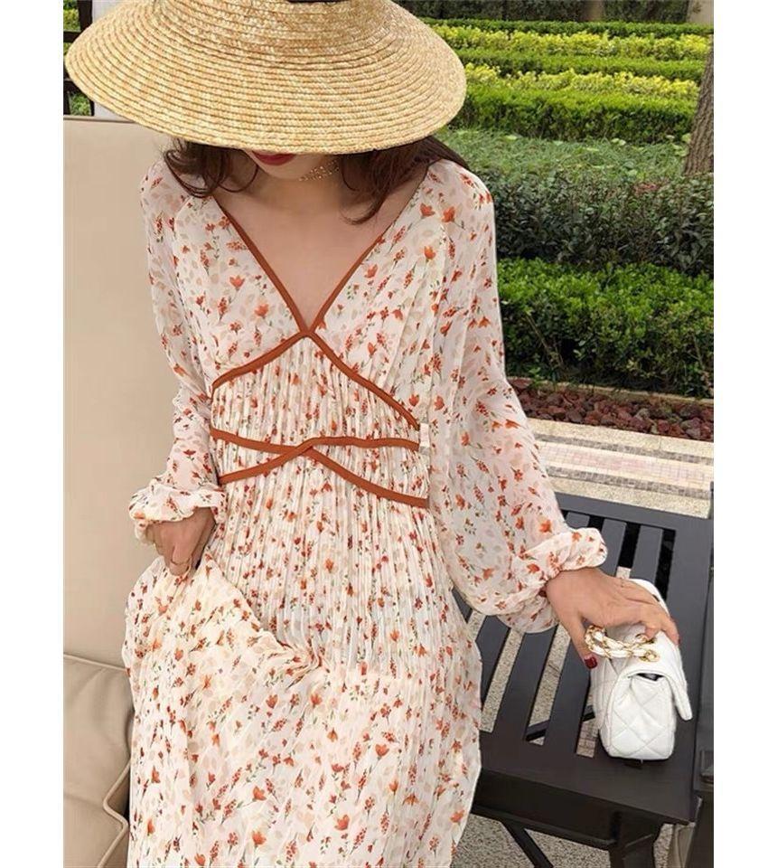 Maternity Long-Sleeve V-Neck Floral Midi Pleated Dress Product Image