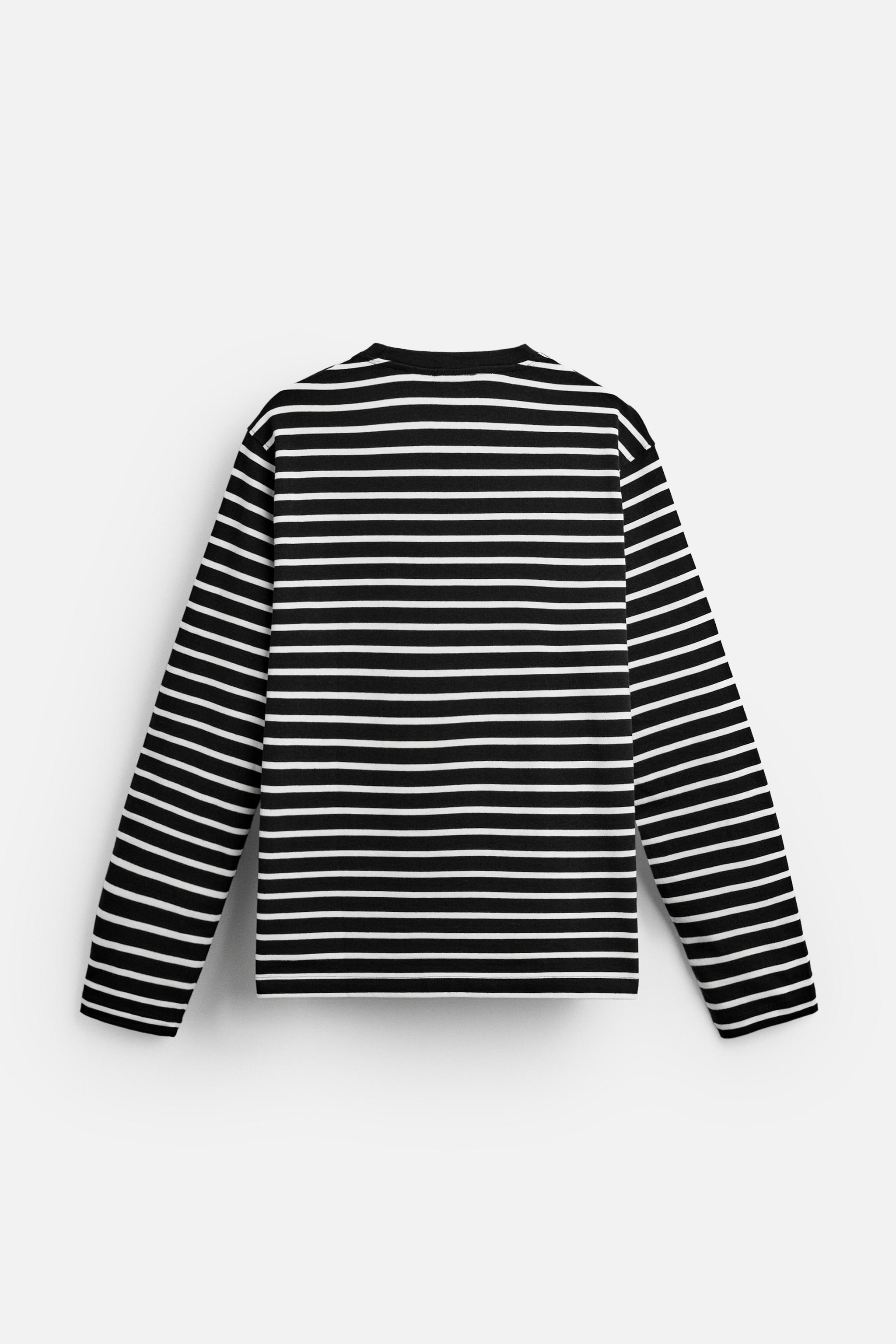 STRIPED T-SHIRT Product Image