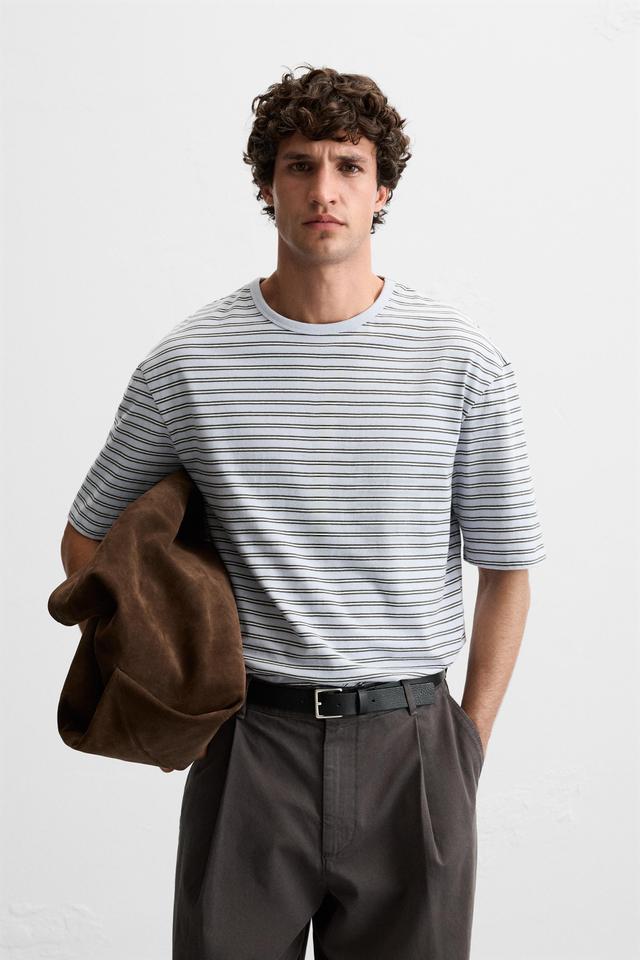 CONTRAST STRIPE T-SHIRT Product Image